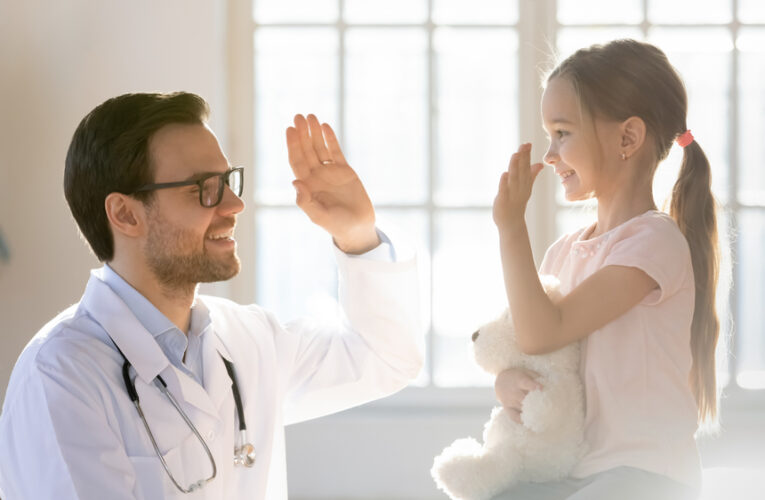 Przychodnia Grodzisk Mazowiecki – Jak pomóc dziecku przezwyciężyć strach przed lekarzem?
