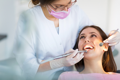 Dobry dentysta – po czym go rozpoznać?