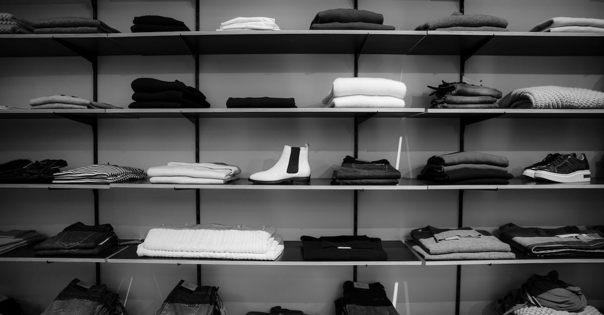 Gdzie warto sprzedawać ubrania - poradnik dla osób poszukujących najlepszych platform sprzedażowych